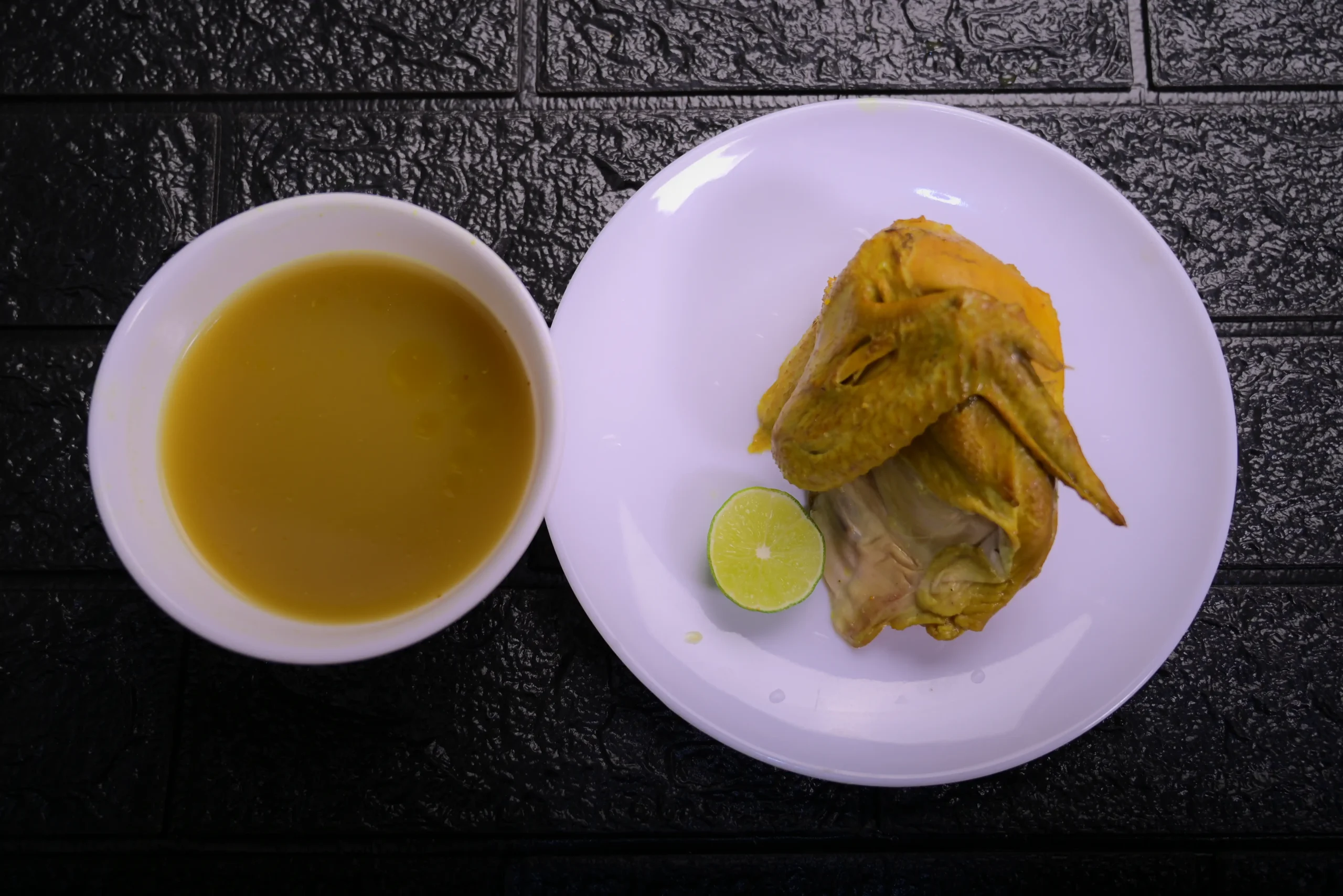 ربع دجاج مسلوق