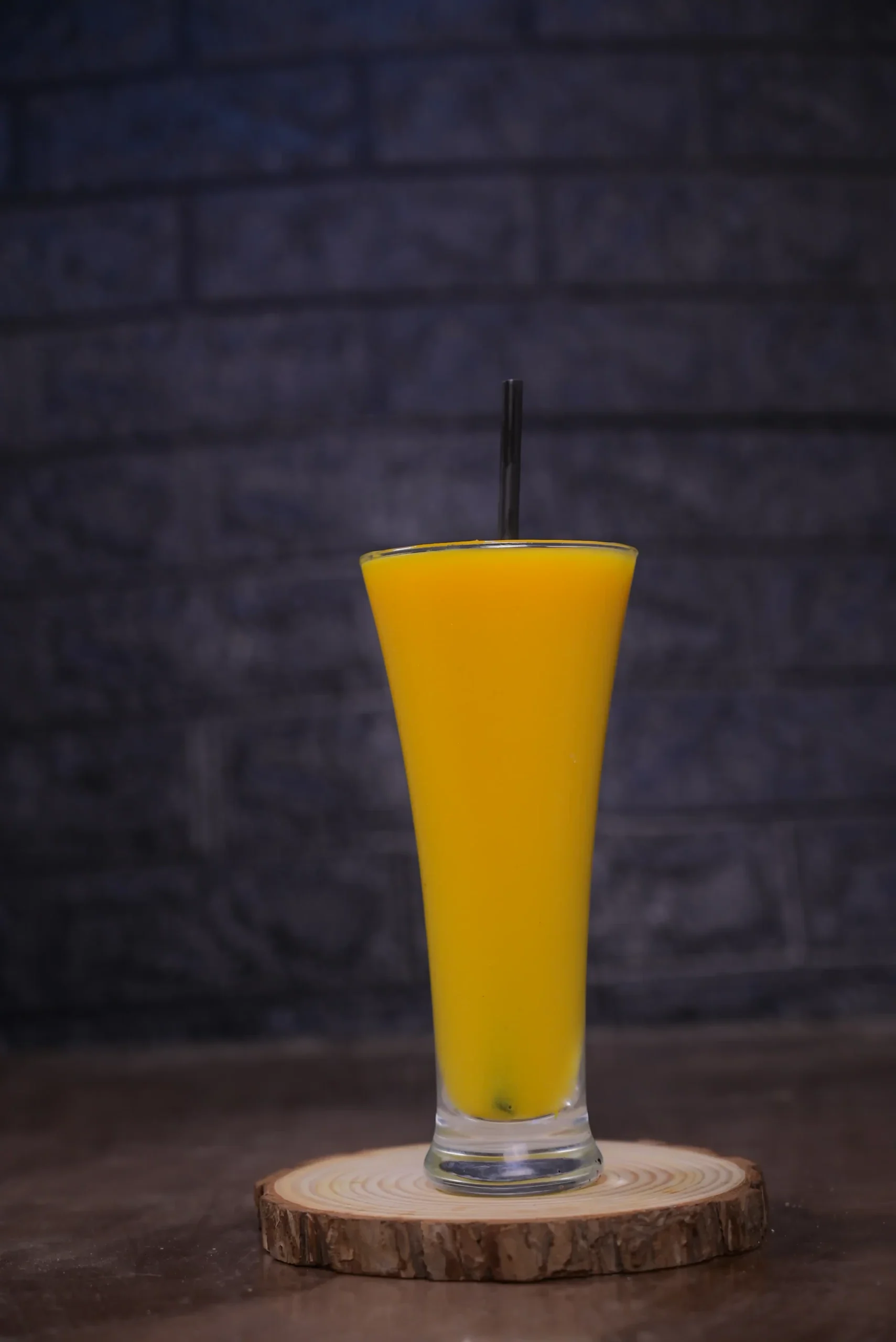 عصير مانجو طبيعي